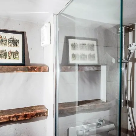 Casa Boutique, Pietra E Design Nel Centro Storico * كومو